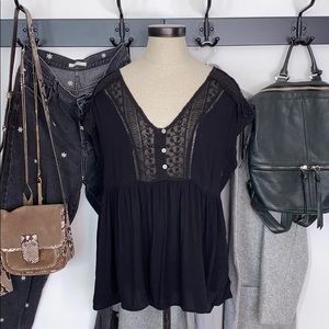 Knox rose black vintage look tunic size L